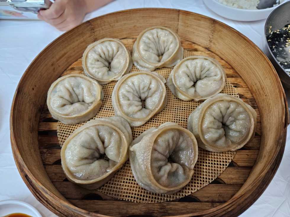 강원도 가볼만한 곳, 로컬들이 간다는 고성 맛집 부자막국수 9