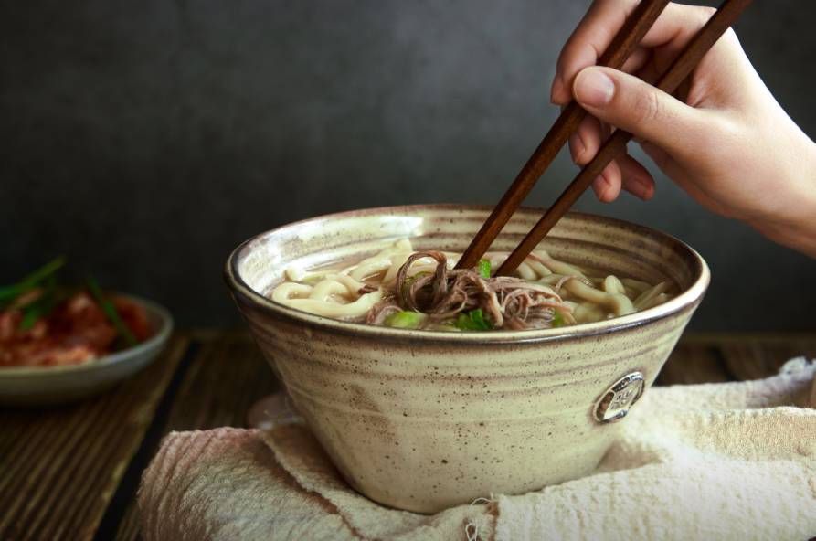 서울숲 혼밥 맛집 추천! 가성비 좋은 직장인 점심 식당 5곳 멘야코노하 밀본 밸런스포케 탄탄면공방 소문난성수감자탕