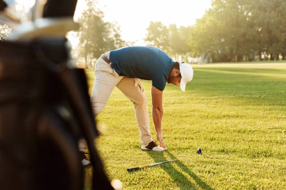 Best Stretches for Golfers with Lower Back Pain — A 40s Golfer’s Guide to Pain-Free Rounds